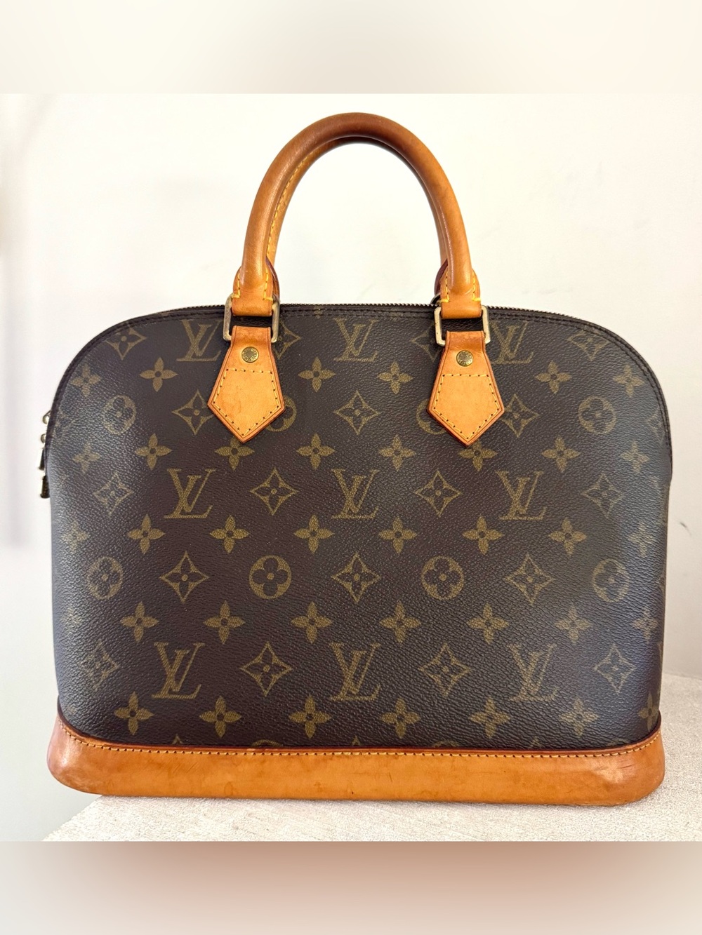 LOUIS VUITTON Alma PM Monogram Canvas Handbag Lock & Key Vintage 1998